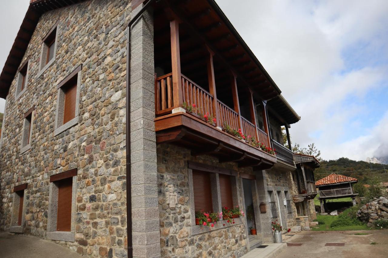 Casa Rural Pambuches Soto De Valdeon Exterior photo